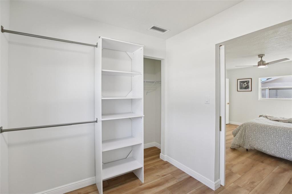 待售: $625,000 (4 贝兹, 2 浴室, 1740 平方英尺)