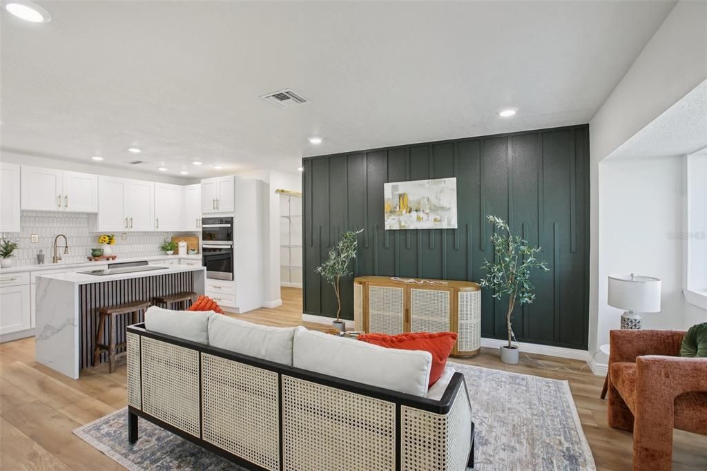 待售: $625,000 (4 贝兹, 2 浴室, 1740 平方英尺)