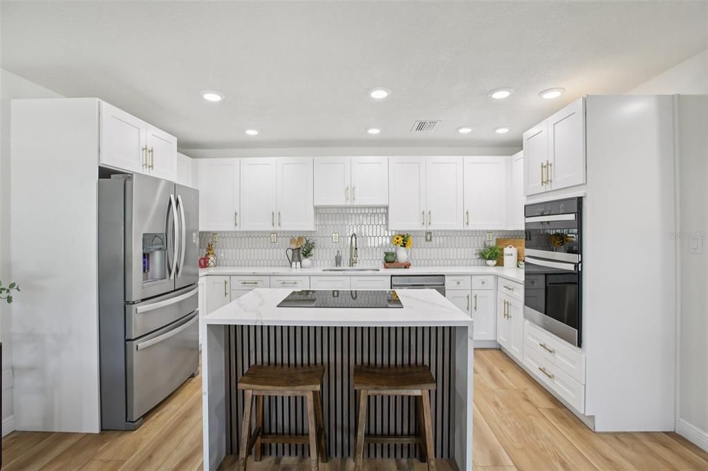 待售: $625,000 (4 贝兹, 2 浴室, 1740 平方英尺)