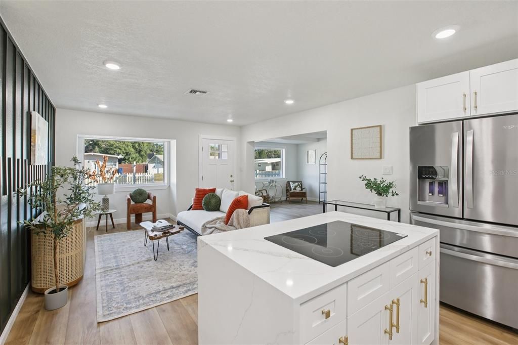 待售: $625,000 (4 贝兹, 2 浴室, 1740 平方英尺)