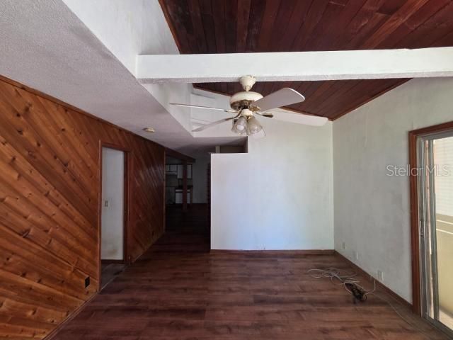 待售: $159,900 (3 贝兹, 2 浴室, 1488 平方英尺)