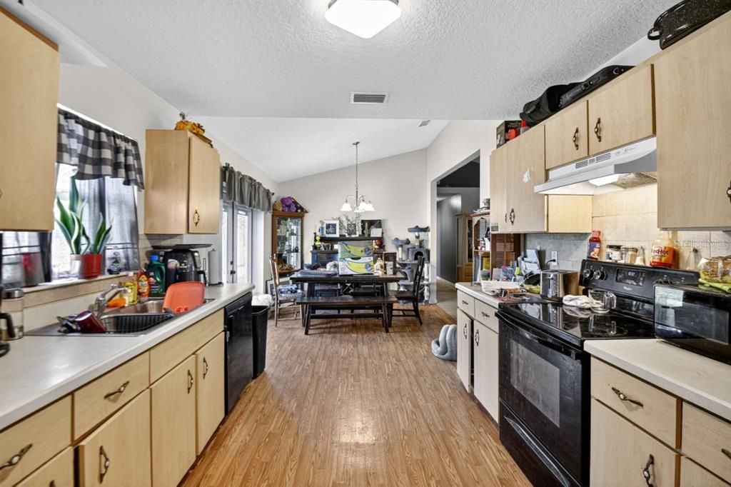 For Sale: $264,990 (3 beds, 2 baths, 1340 Square Feet)