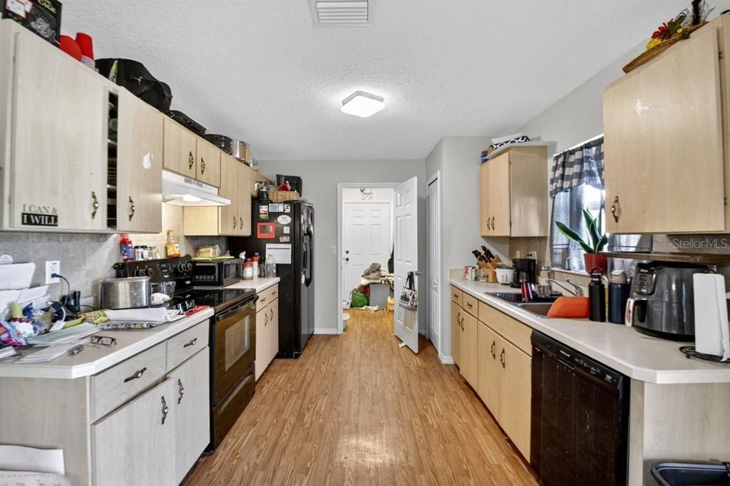 For Sale: $264,990 (3 beds, 2 baths, 1340 Square Feet)