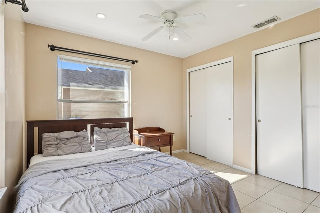 待售: $339,000 (3 贝兹, 2 浴室, 1377 平方英尺)