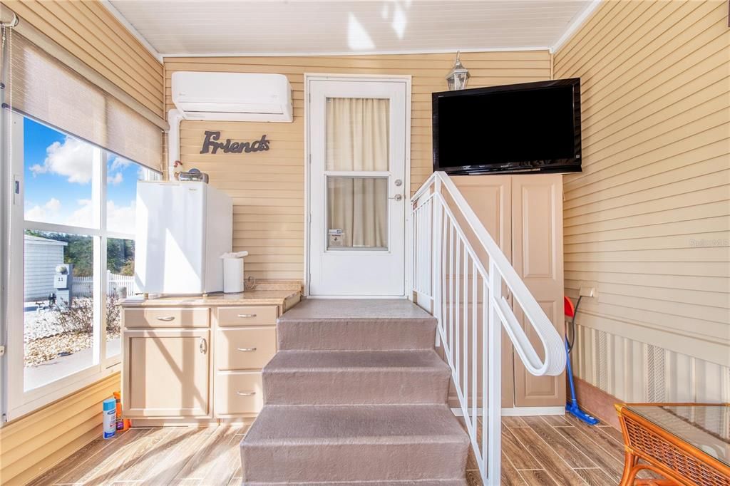 待售: $135,000 (2 贝兹, 1 浴室, 773 平方英尺)