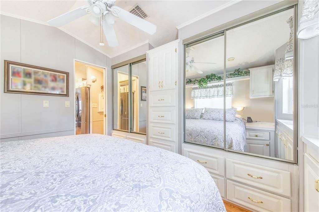 待售: $135,000 (2 贝兹, 1 浴室, 773 平方英尺)