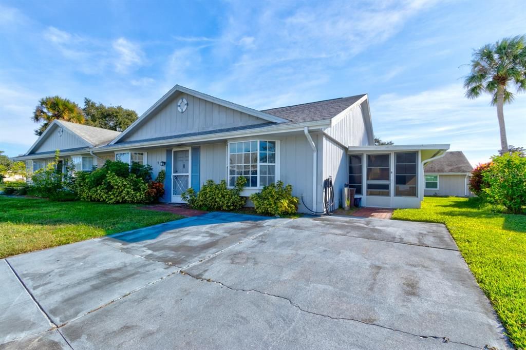 En Venta: $269,900 (2 camas, 2 baños, 1326 Pies cuadrados)