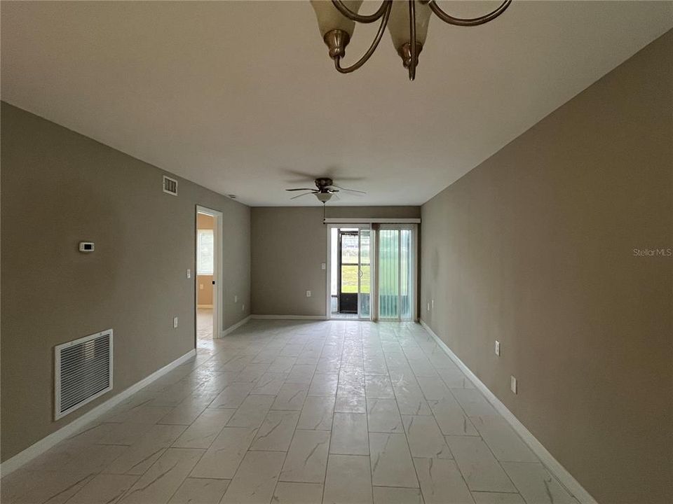 出租: $1,500 (2 贝兹, 2 浴室, 876 平方英尺)