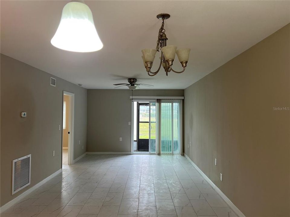 出租: $1,500 (2 贝兹, 2 浴室, 876 平方英尺)