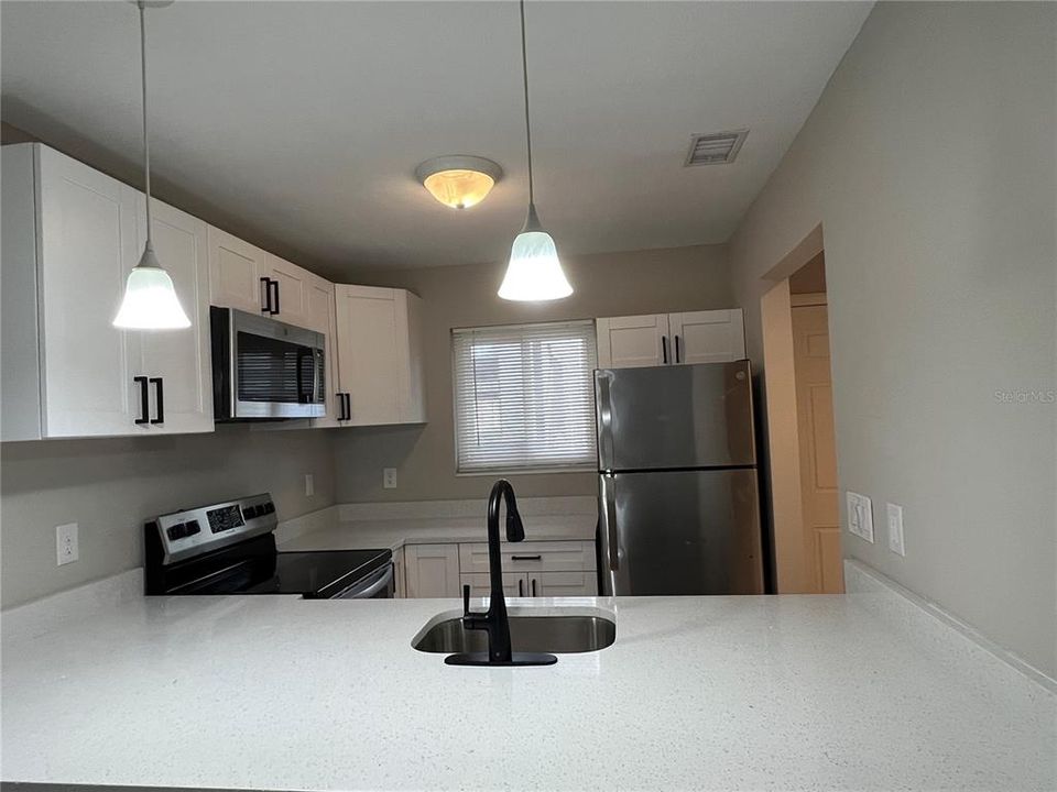 出租: $1,500 (2 贝兹, 2 浴室, 876 平方英尺)