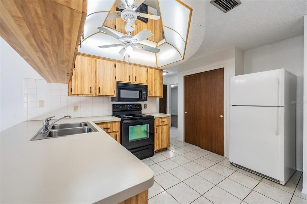 For Sale: $264,900 (3 beds, 2 baths, 1154 Square Feet)