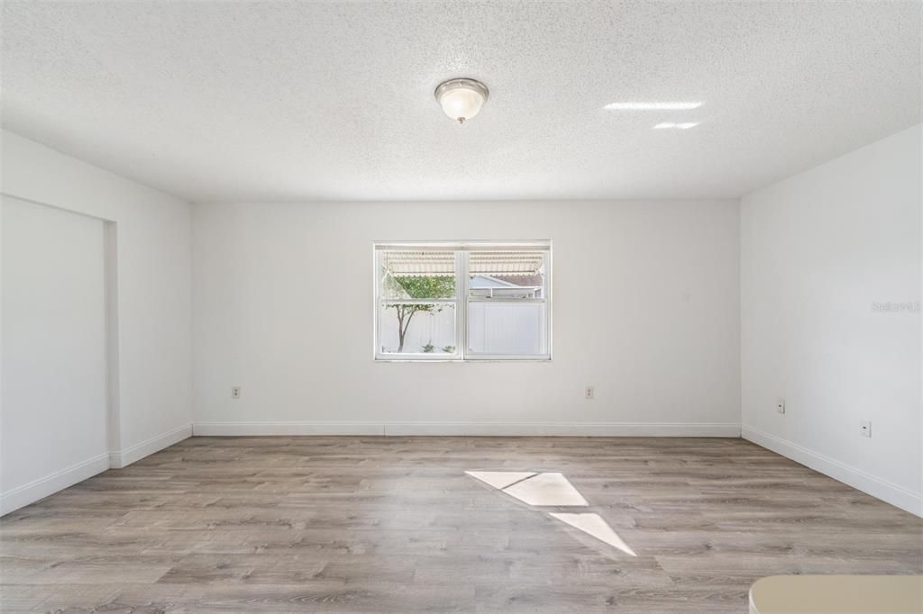 For Sale: $264,900 (3 beds, 2 baths, 1154 Square Feet)