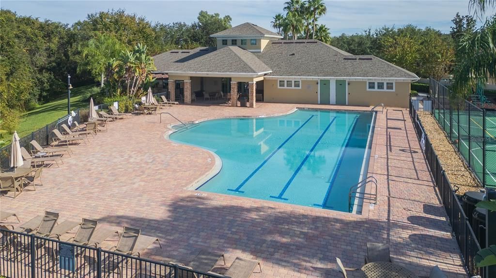 For Sale: $395,000 (3 beds, 2 baths, 1833 Square Feet)