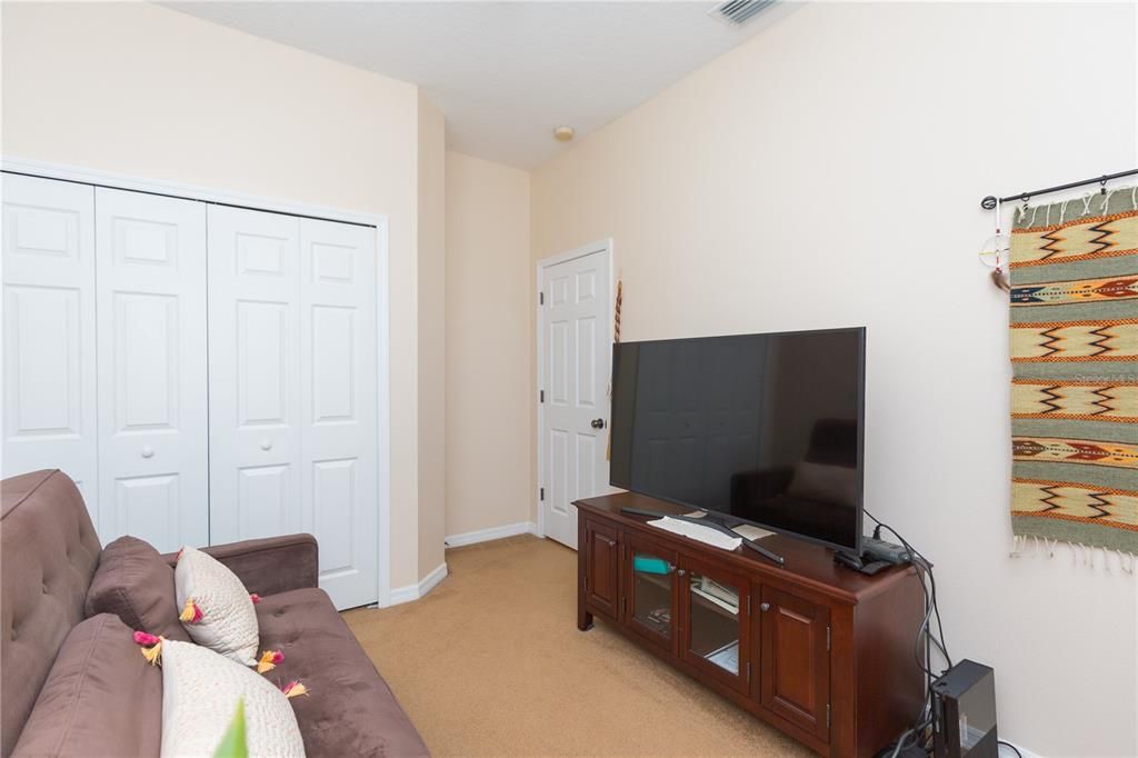 For Sale: $395,000 (3 beds, 2 baths, 1833 Square Feet)