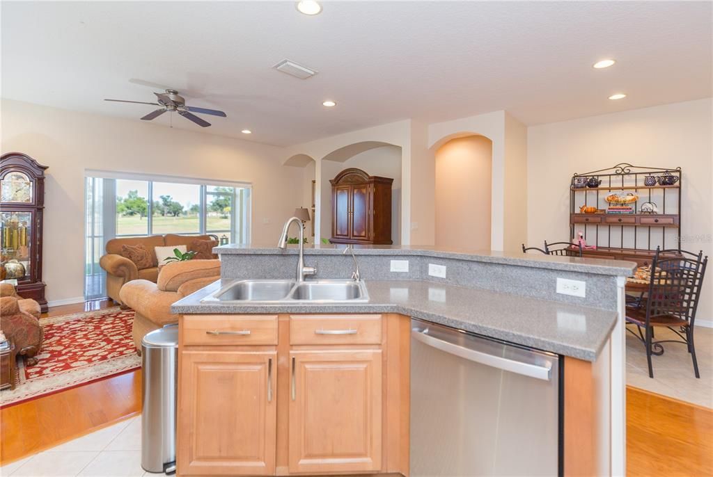 For Sale: $395,000 (3 beds, 2 baths, 1833 Square Feet)