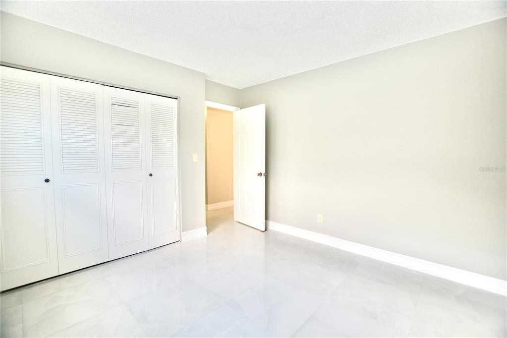 合同活跃: $400,000 (3 贝兹, 2 浴室, 1466 平方英尺)