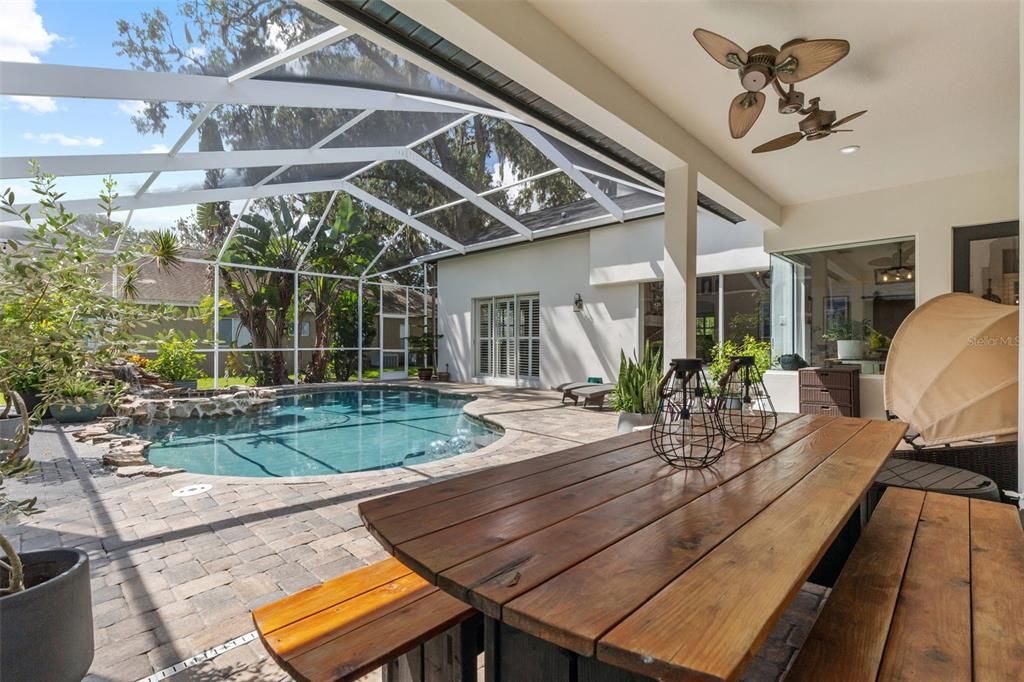 For Sale: $997,500 (4 beds, 3 baths, 3085 Square Feet)