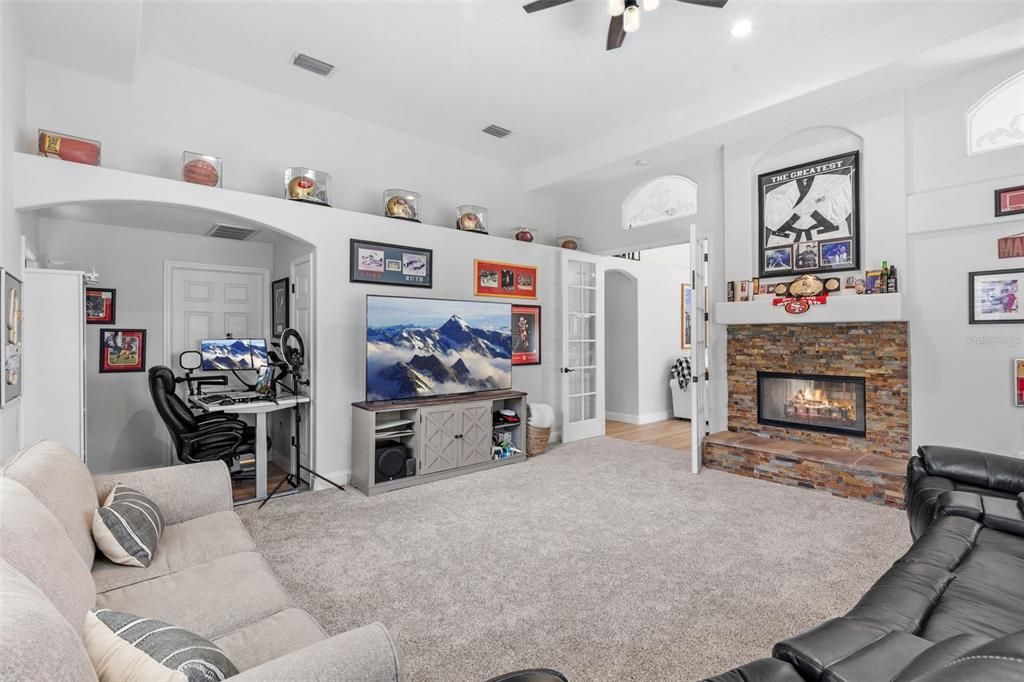 For Sale: $997,500 (4 beds, 3 baths, 3085 Square Feet)