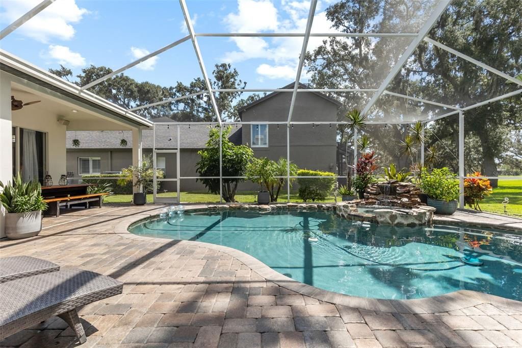 For Sale: $997,500 (4 beds, 3 baths, 3085 Square Feet)