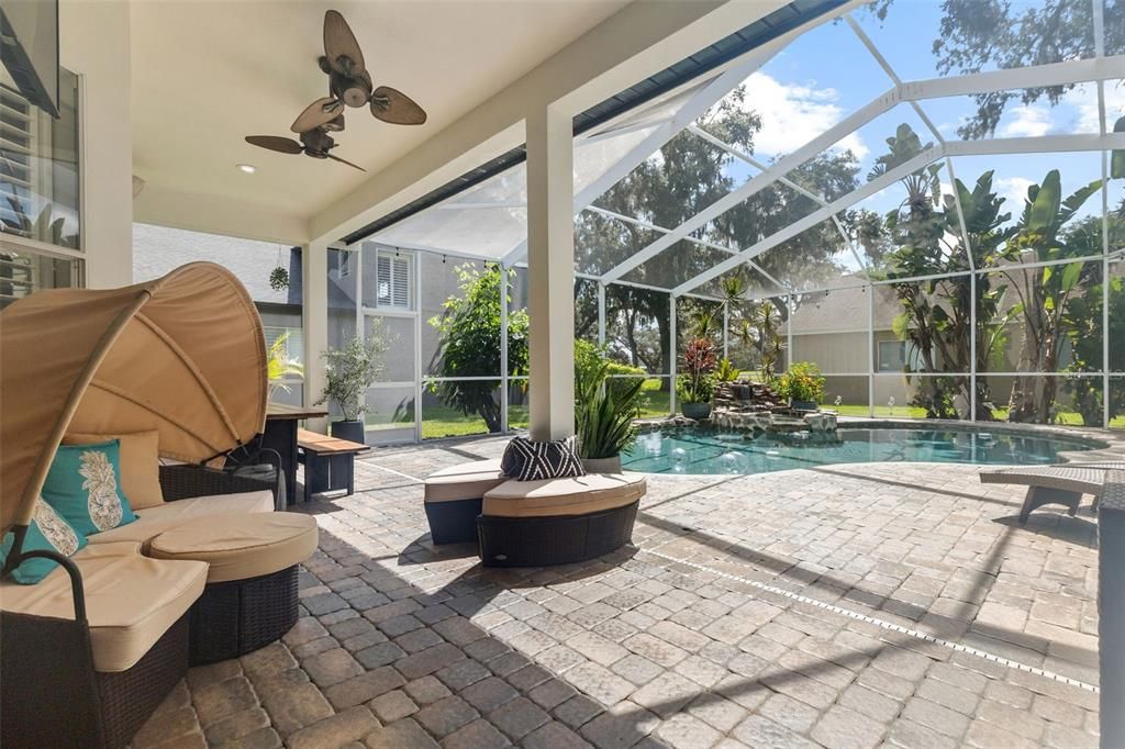 For Sale: $997,500 (4 beds, 3 baths, 3085 Square Feet)