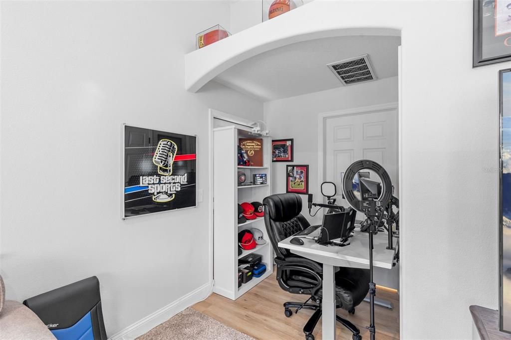 For Sale: $997,500 (4 beds, 3 baths, 3085 Square Feet)