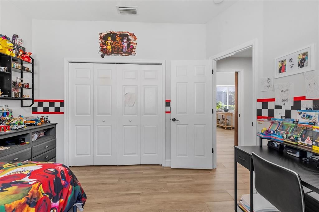 For Sale: $997,500 (4 beds, 3 baths, 3085 Square Feet)