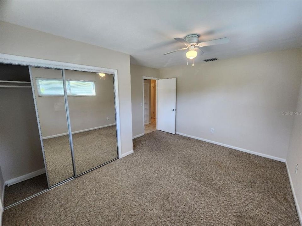 В аренду: $2,100 (2 спален, 1 ванн, 1112 Квадратных фут)