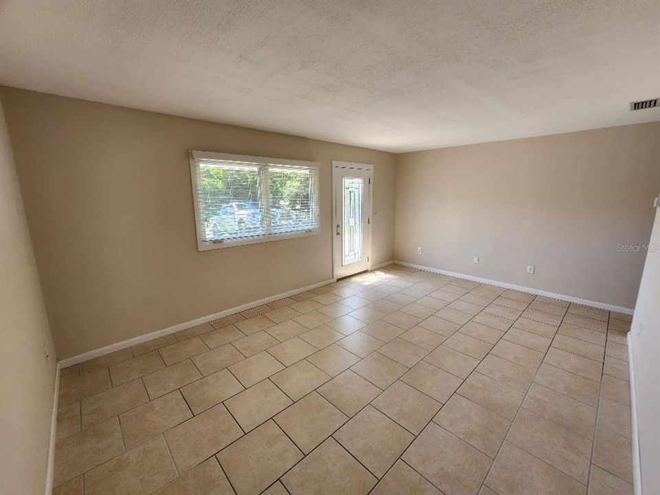 В аренду: $2,100 (2 спален, 1 ванн, 1112 Квадратных фут)