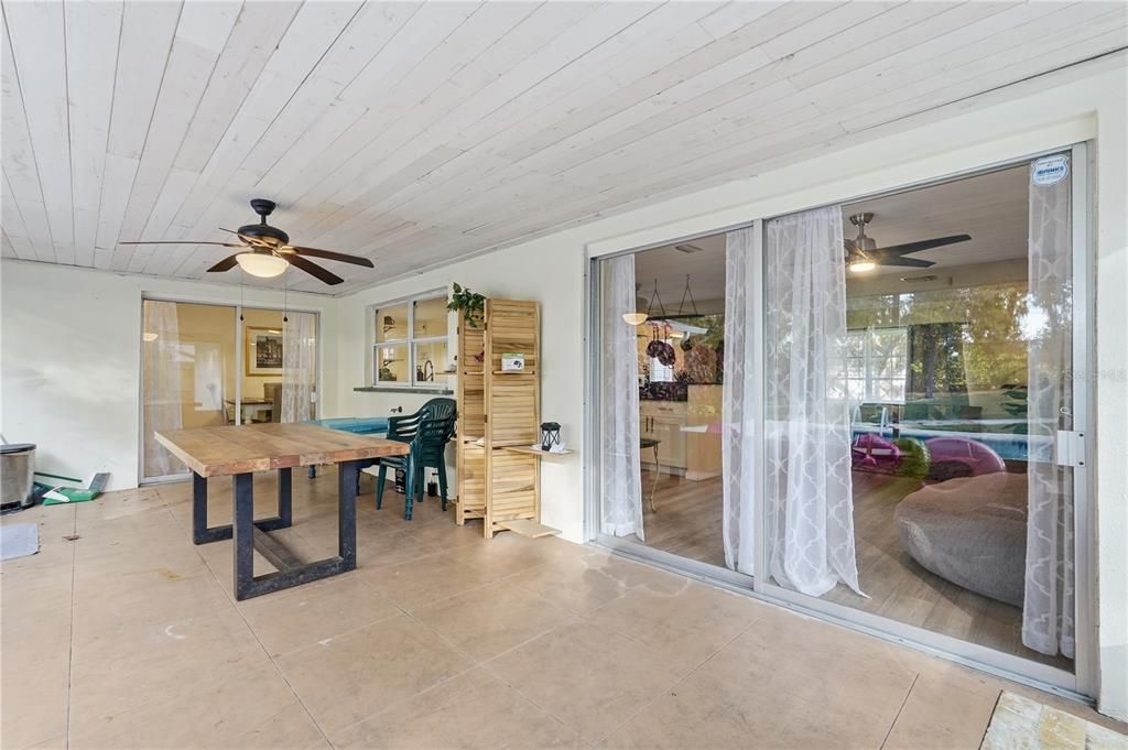 For Sale: $669,000 (4 beds, 2 baths, 1895 Square Feet)