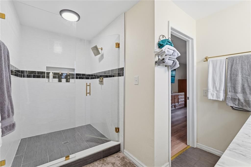 For Sale: $669,000 (4 beds, 2 baths, 1895 Square Feet)