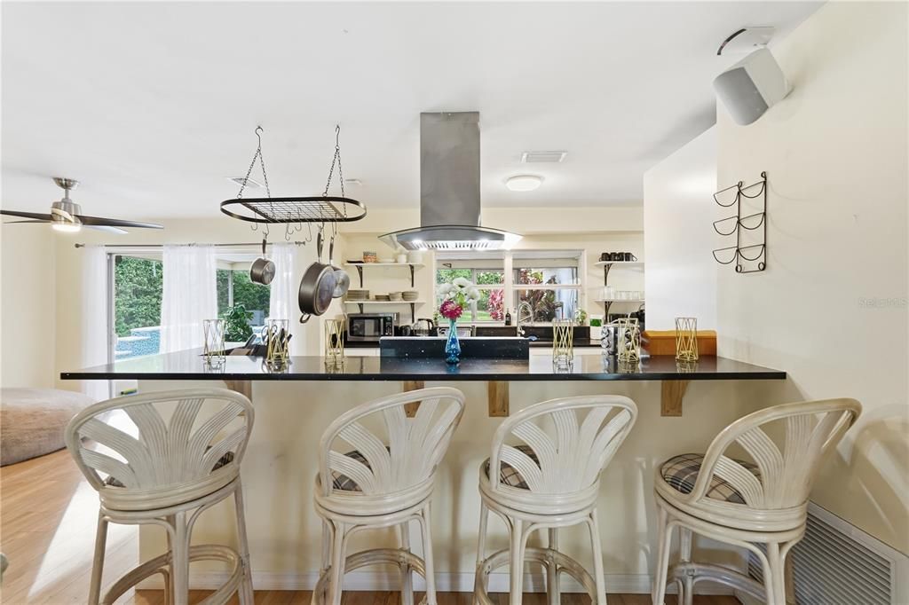 For Sale: $669,000 (4 beds, 2 baths, 1895 Square Feet)