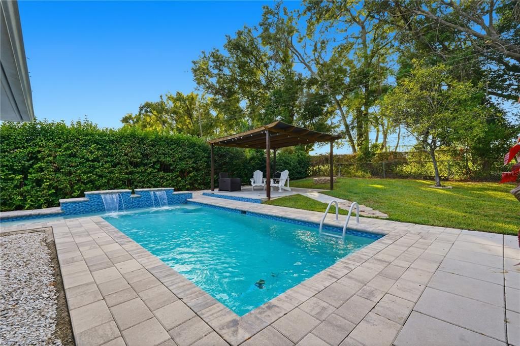 For Sale: $669,000 (4 beds, 2 baths, 1895 Square Feet)