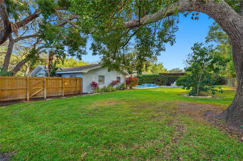 For Sale: $669,000 (4 beds, 2 baths, 1895 Square Feet)