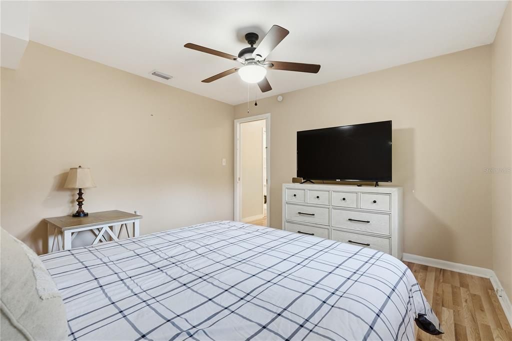 For Sale: $669,000 (4 beds, 2 baths, 1895 Square Feet)