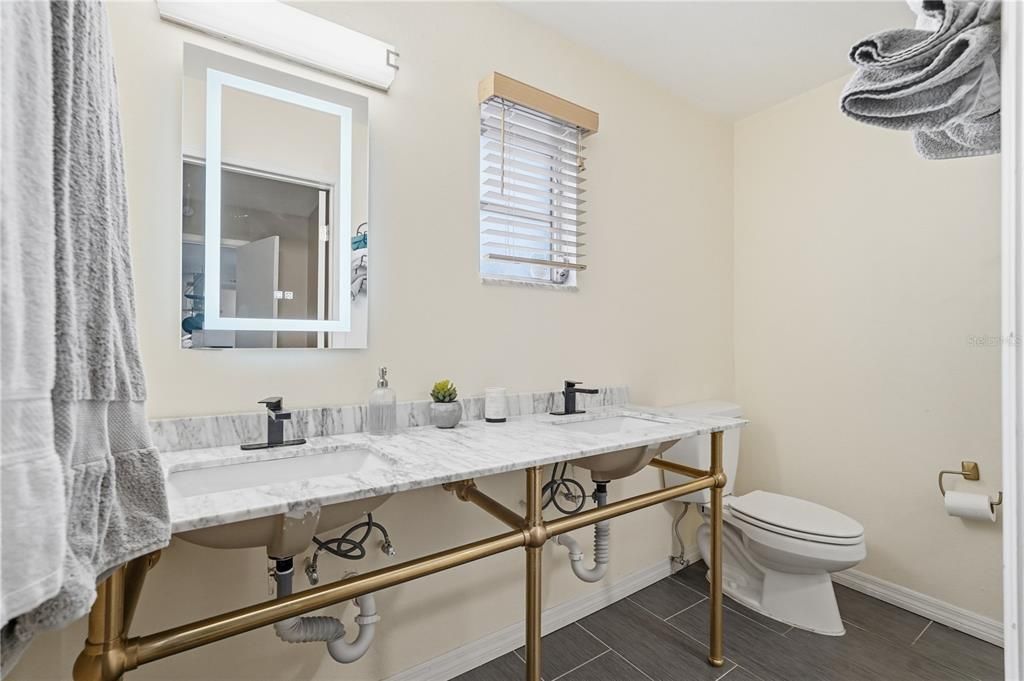 For Sale: $669,000 (4 beds, 2 baths, 1895 Square Feet)