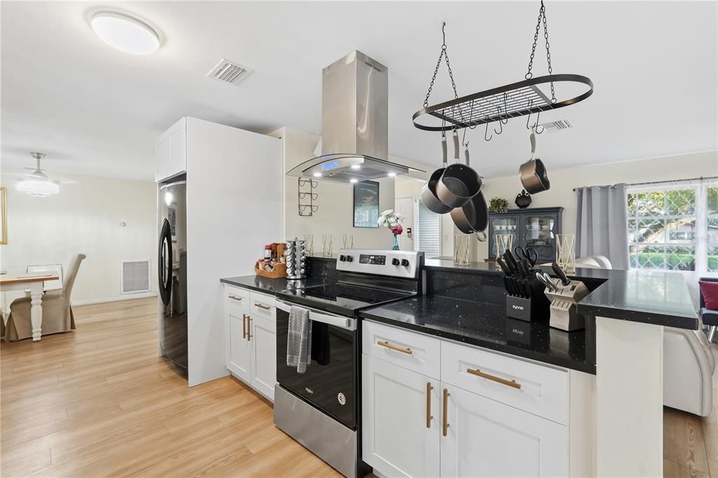 For Sale: $669,000 (4 beds, 2 baths, 1895 Square Feet)