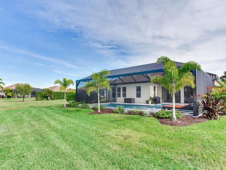 Active With Contract: $999,000 (3 beds, 2 baths, 2521 Square Feet)