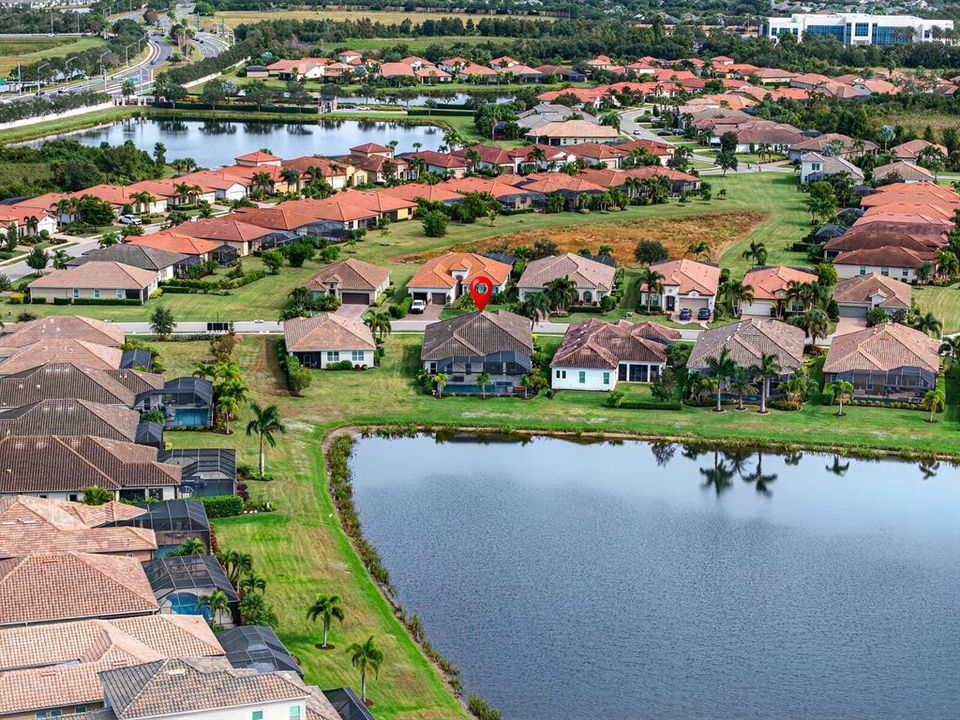 Active With Contract: $999,000 (3 beds, 2 baths, 2521 Square Feet)