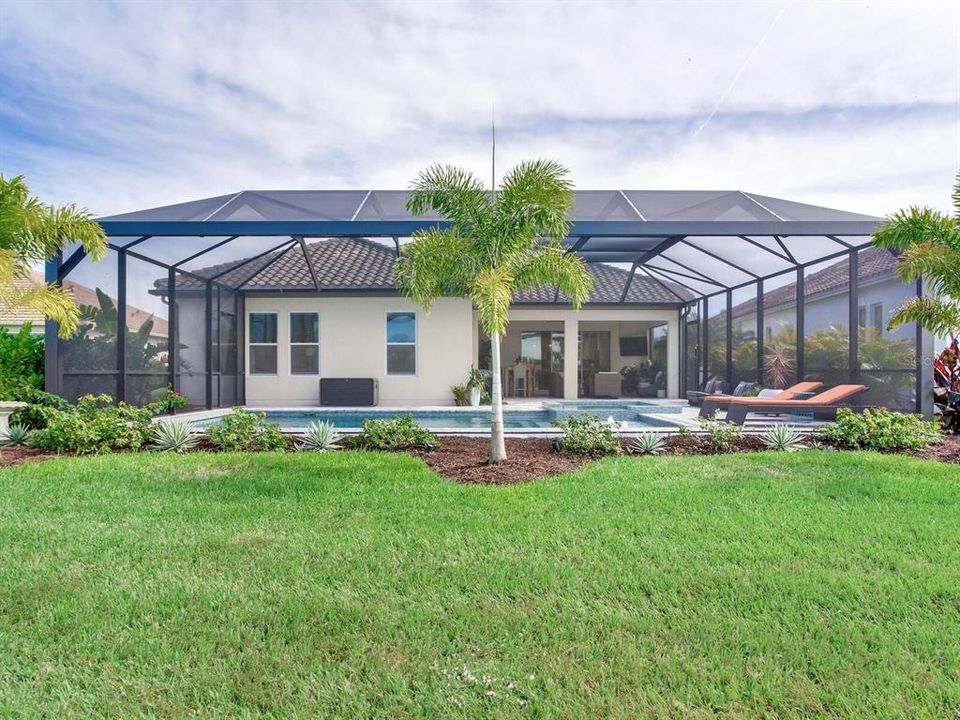 Active With Contract: $999,000 (3 beds, 2 baths, 2521 Square Feet)