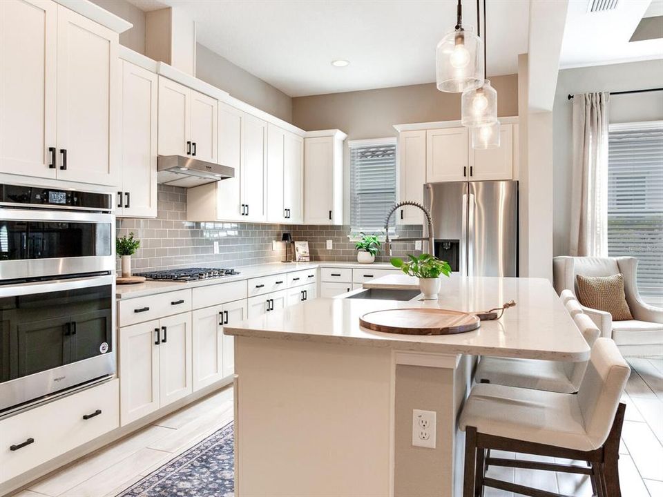 Active With Contract: $999,000 (3 beds, 2 baths, 2521 Square Feet)