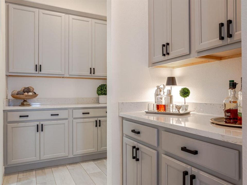 Active With Contract: $999,000 (3 beds, 2 baths, 2521 Square Feet)