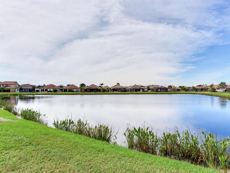 Active With Contract: $999,000 (3 beds, 2 baths, 2521 Square Feet)