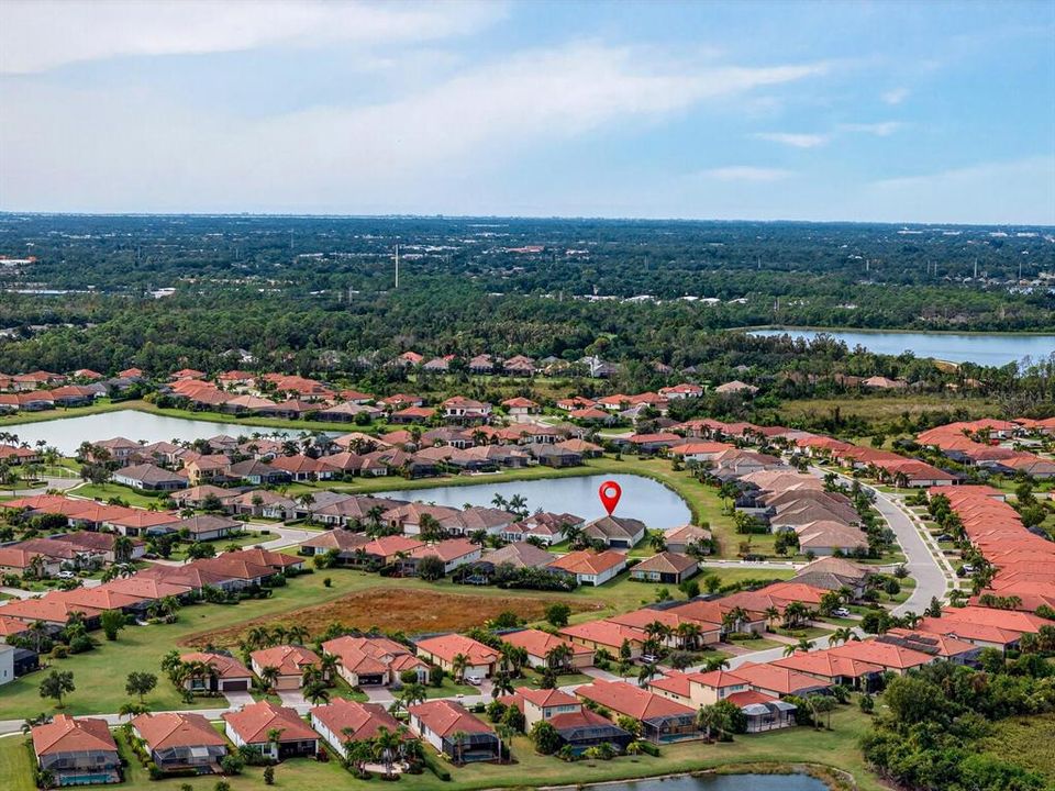 Active With Contract: $999,000 (3 beds, 2 baths, 2521 Square Feet)