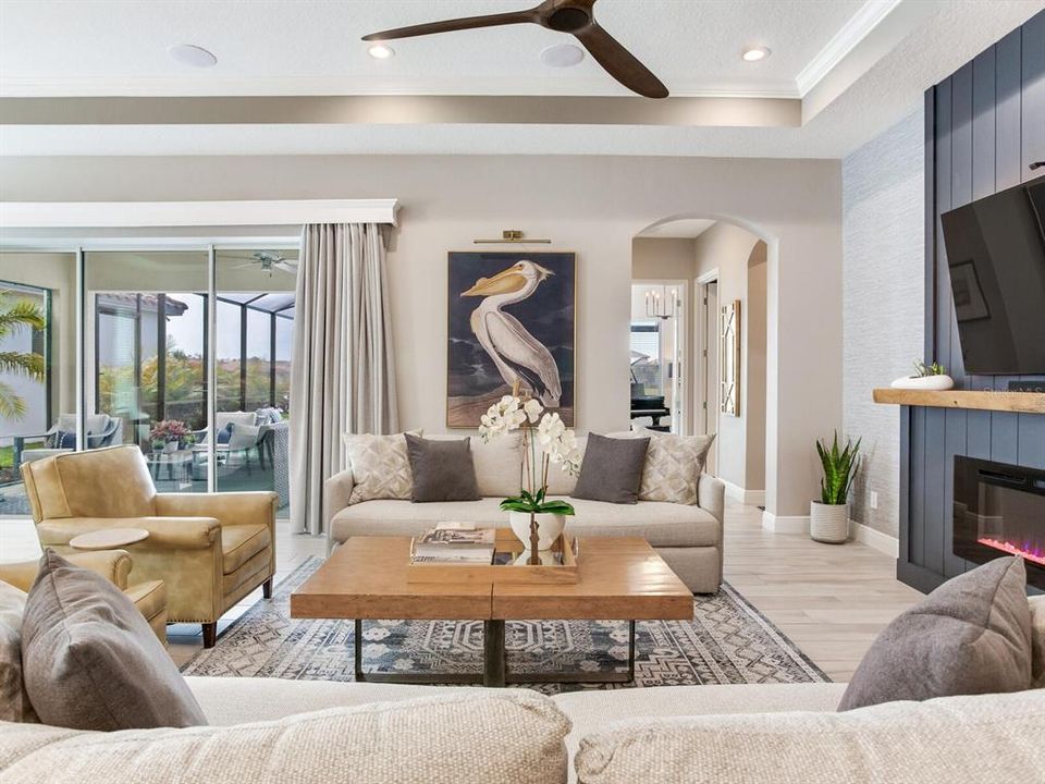 Active With Contract: $999,000 (3 beds, 2 baths, 2521 Square Feet)