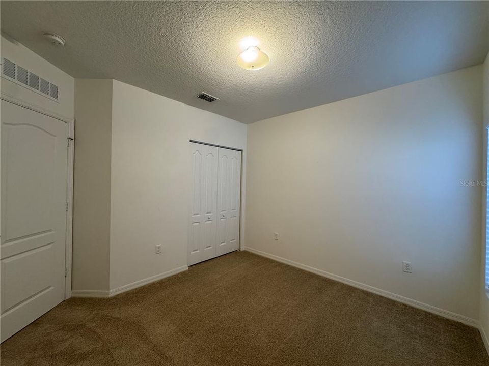 For Rent: $1,995 (3 beds, 2 baths, 1711 Square Feet)