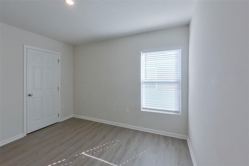 For Rent: $1,985 (4 beds, 2 baths, 1964 Square Feet)