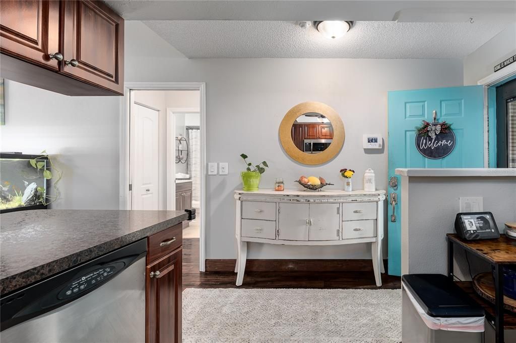 Activo con contrato: $218,000 (2 camas, 2 baños, 1050 Pies cuadrados)