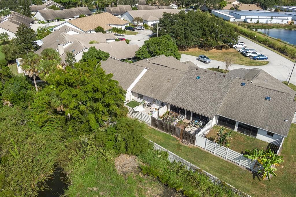 Activo con contrato: $218,000 (2 camas, 2 baños, 1050 Pies cuadrados)