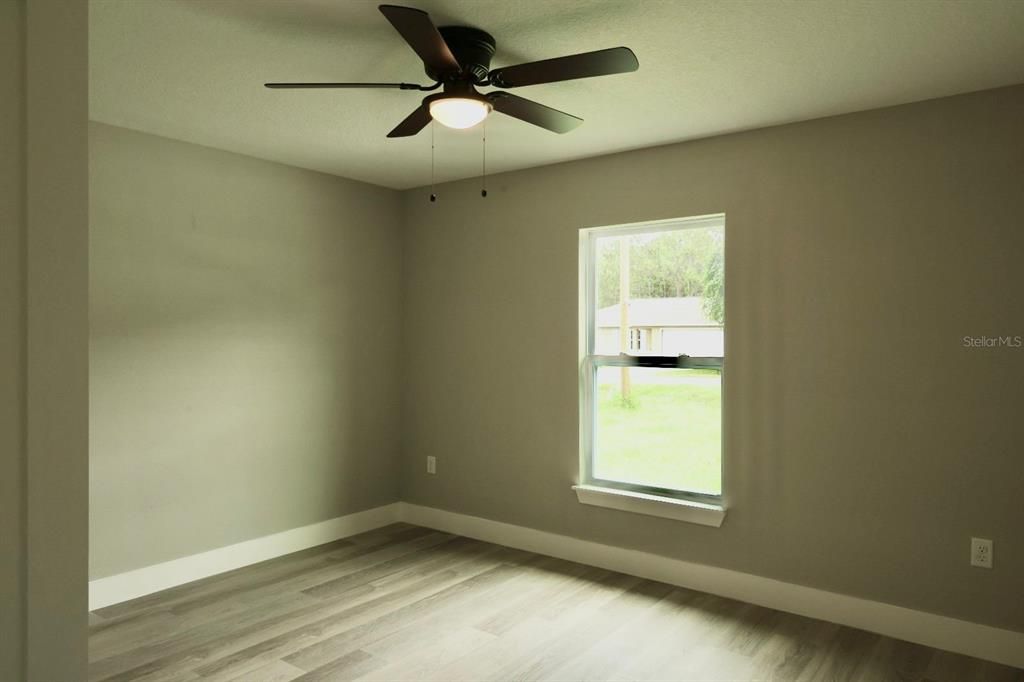 For Rent: $2,250 (3 beds, 2 baths, 1448 Square Feet)