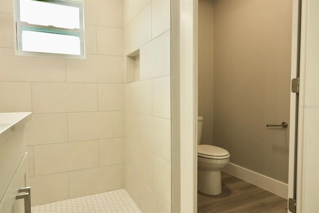 For Rent: $2,250 (3 beds, 2 baths, 1448 Square Feet)